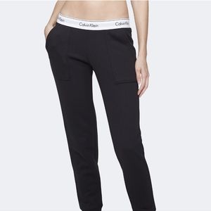 Calvin Klein modern cotton sleep joggers in black size medium